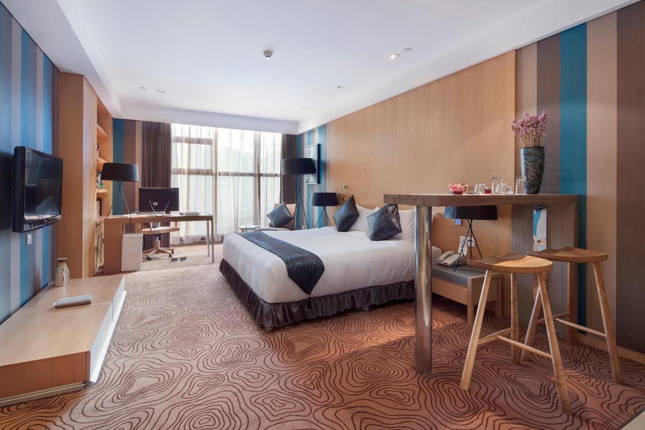 Christian'S Hotel Luoyang ليويانج المظهر الخارجي الصورة
