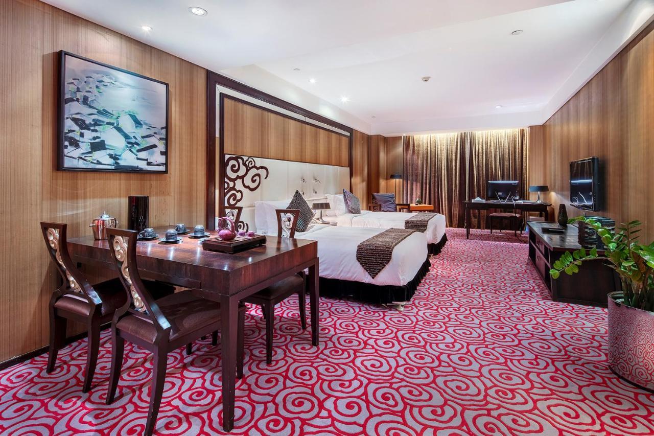 Christian'S Hotel Luoyang ليويانج المظهر الخارجي الصورة