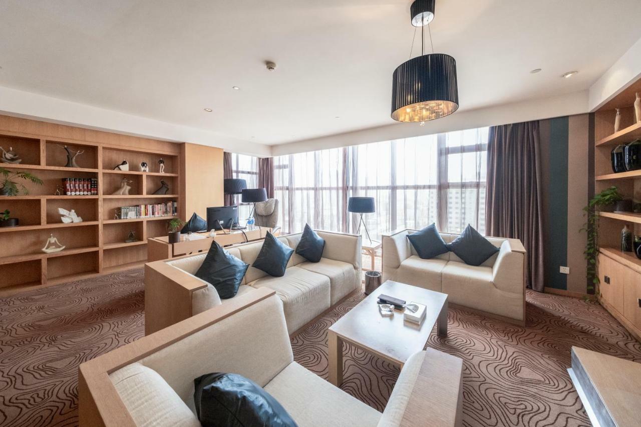 Christian'S Hotel Luoyang ليويانج المظهر الخارجي الصورة
