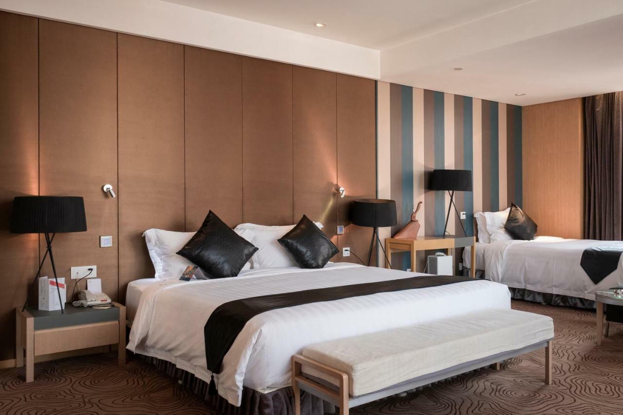Christian'S Hotel Luoyang ليويانج المظهر الخارجي الصورة