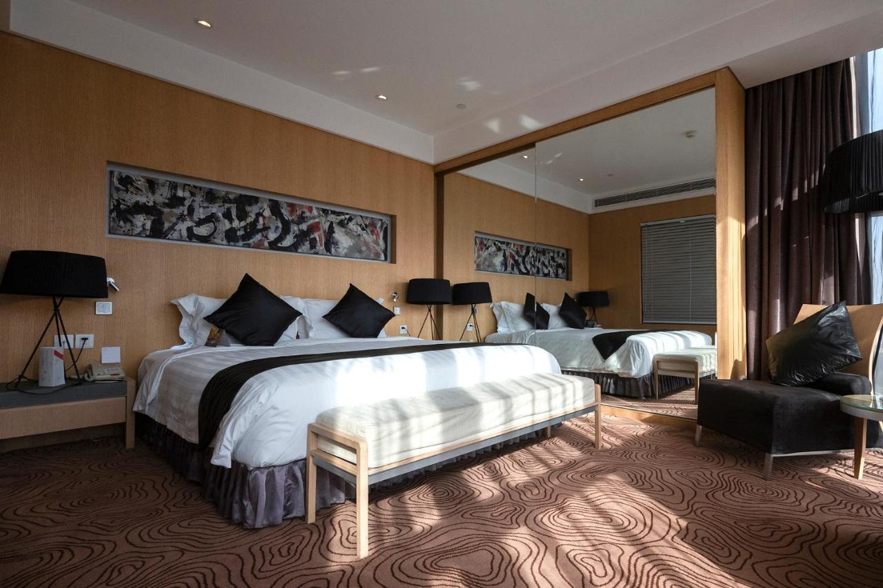 Christian'S Hotel Luoyang ليويانج المظهر الخارجي الصورة