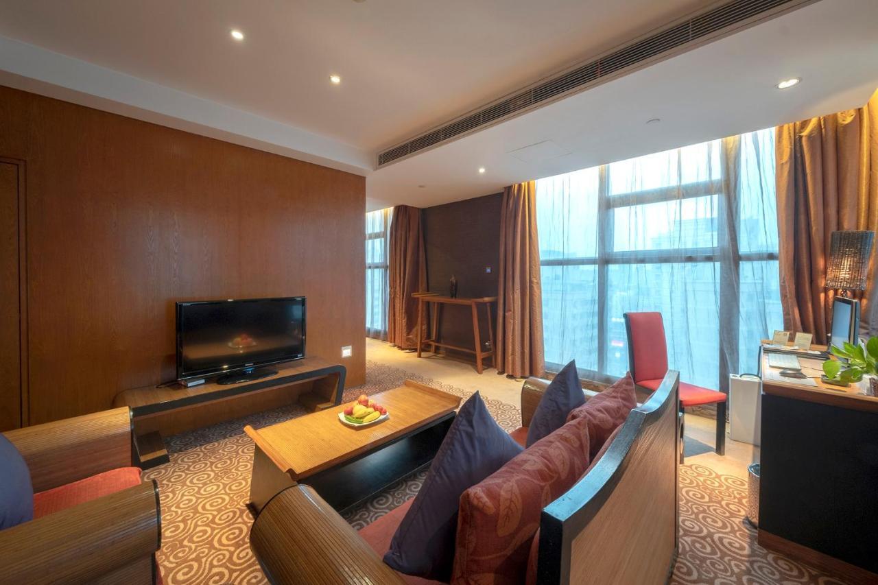 Christian'S Hotel Luoyang ليويانج المظهر الخارجي الصورة